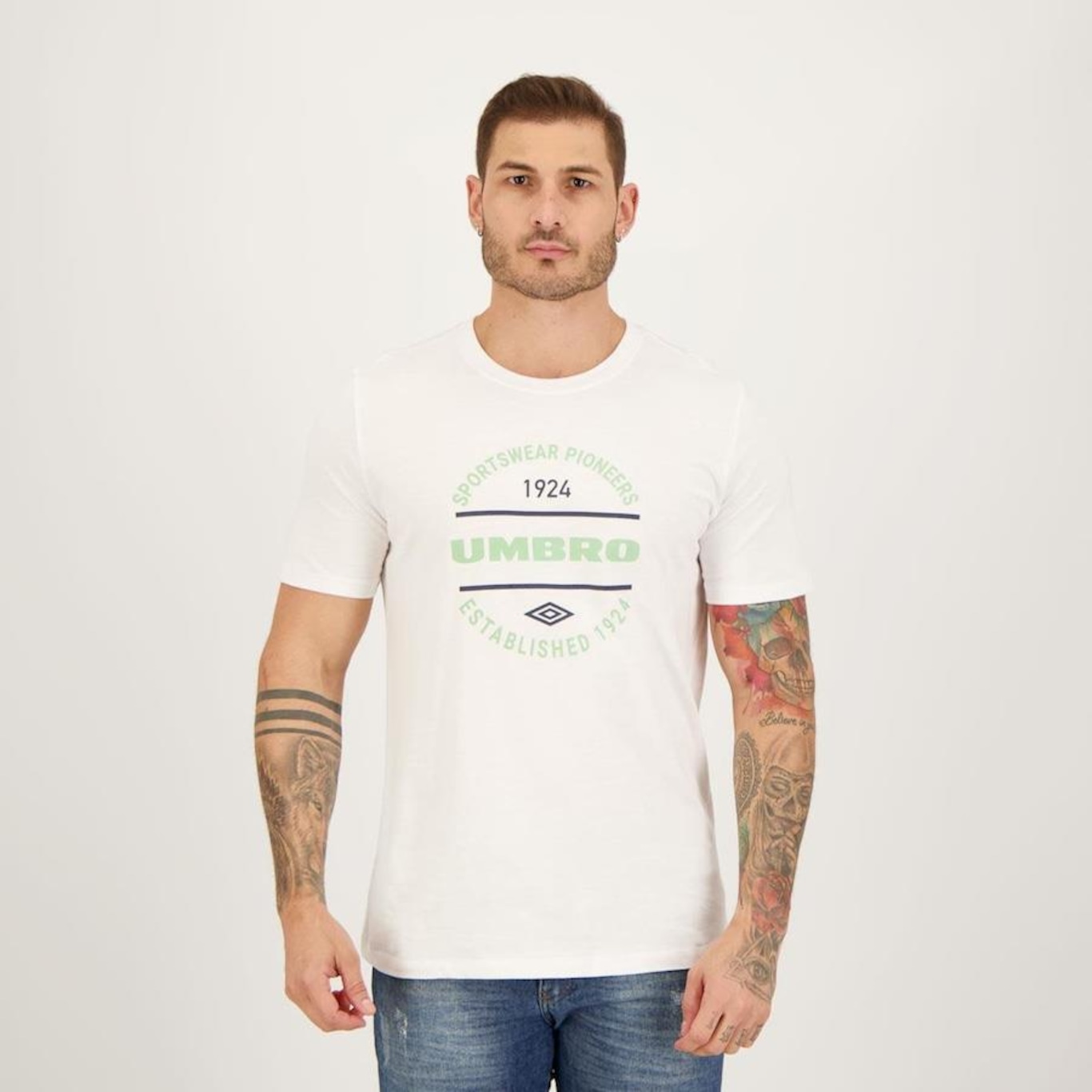 Camiseta Umbro Football Pioneers - Masculina - Foto 1