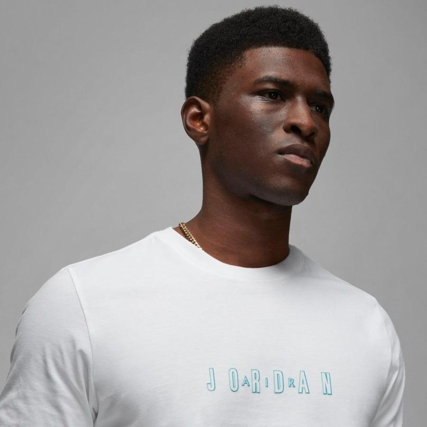 Camiseta Jordan Nike Essentials - Masculina em Promoção | Centauro