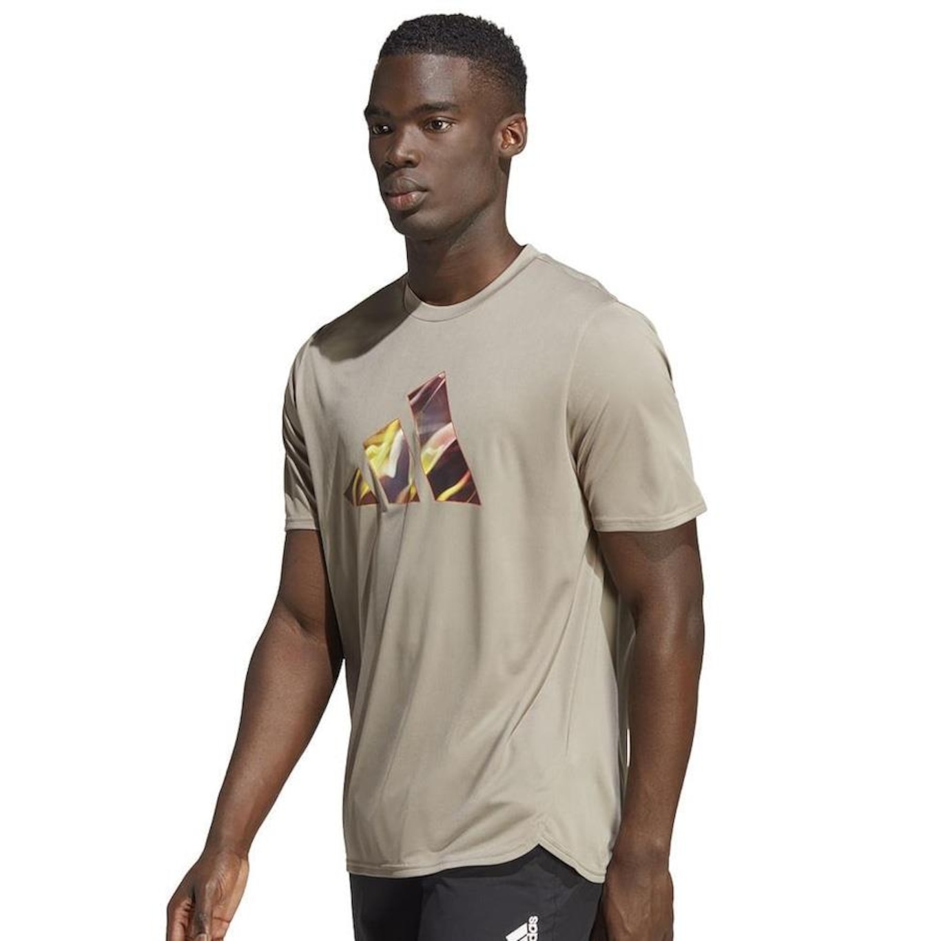 Camiseta adidas Design 4 Move Hiit - Masculina - Foto 2