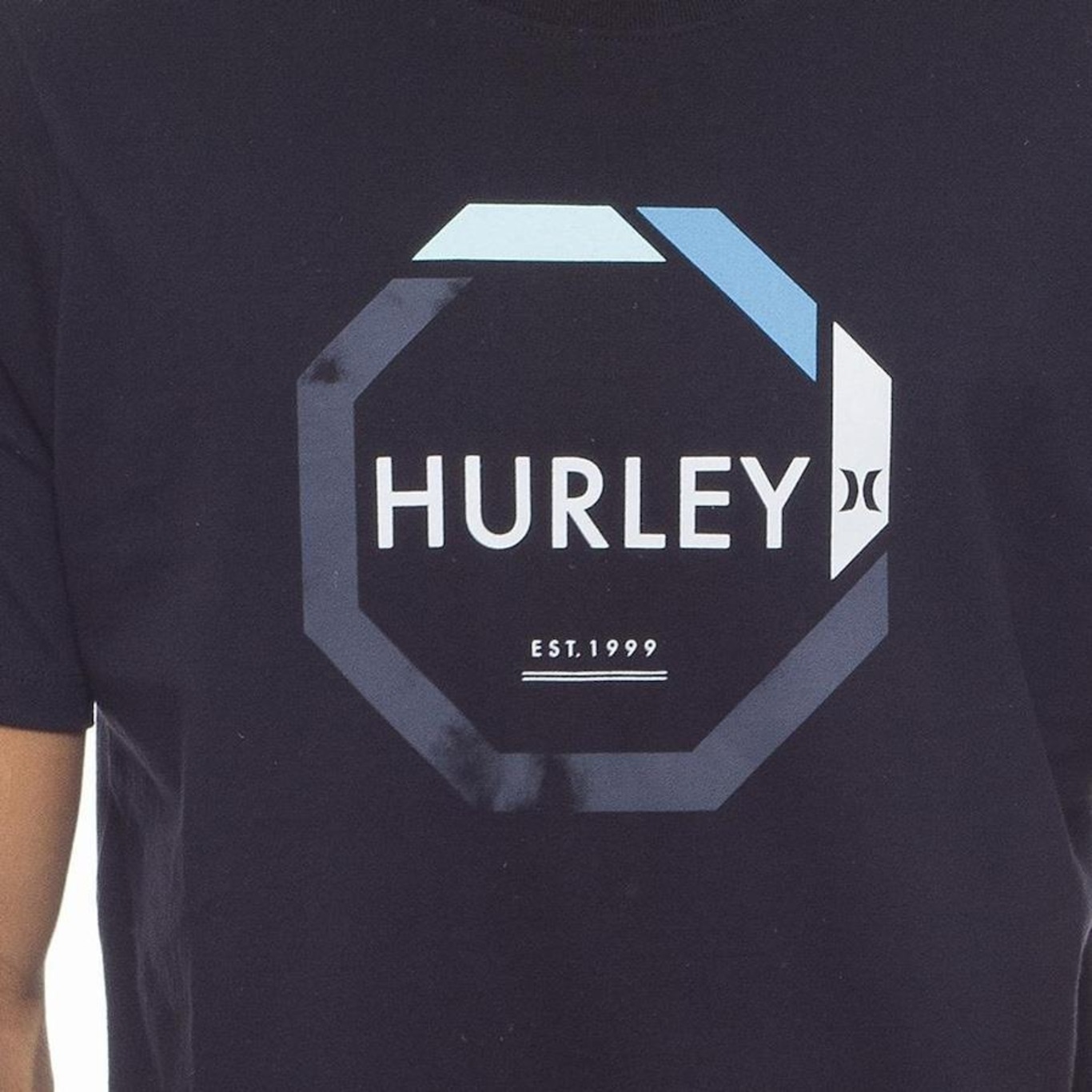 Camiseta Hurley Metric - Masculina - Foto 2