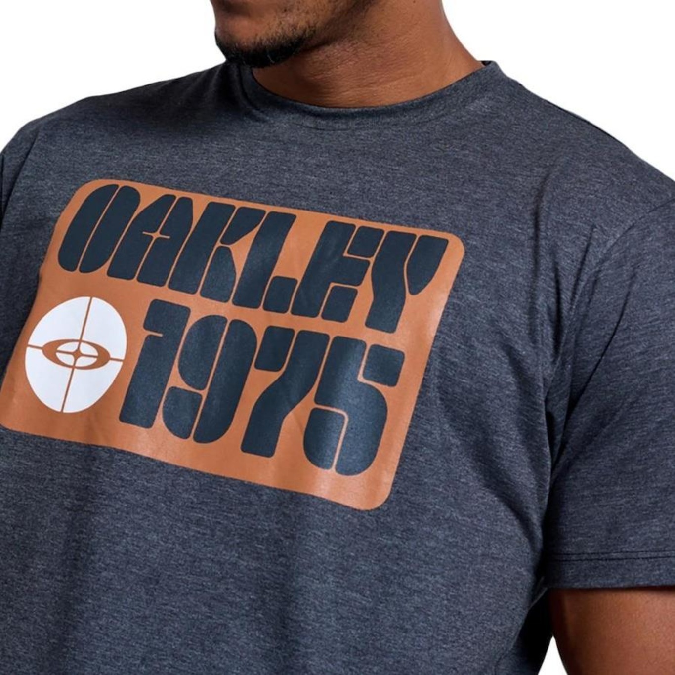 Camiseta Oakley 1975 - Masculina - Foto 4