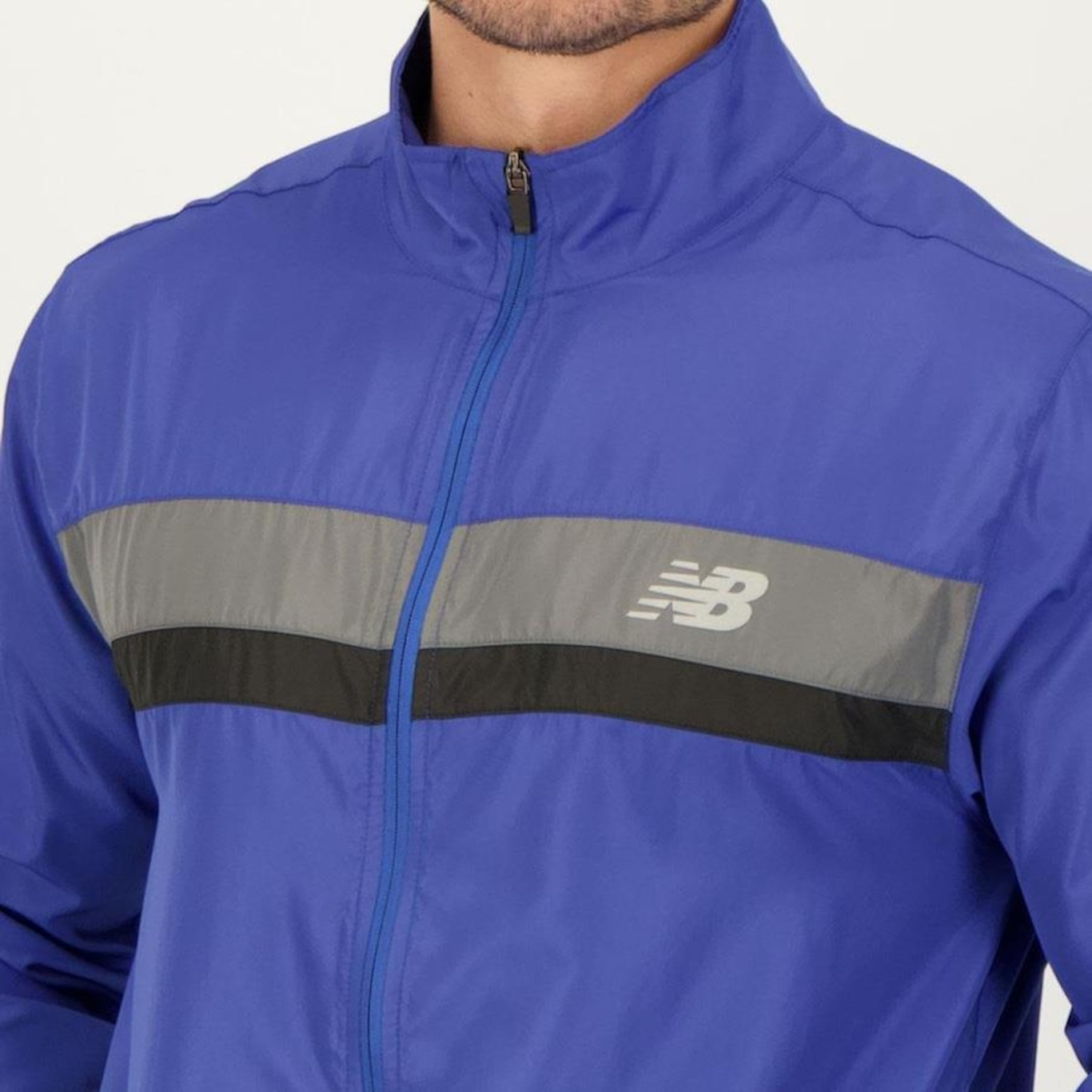 Jaqueta com Capuz New Balance Accelerate - Masculina - Foto 4