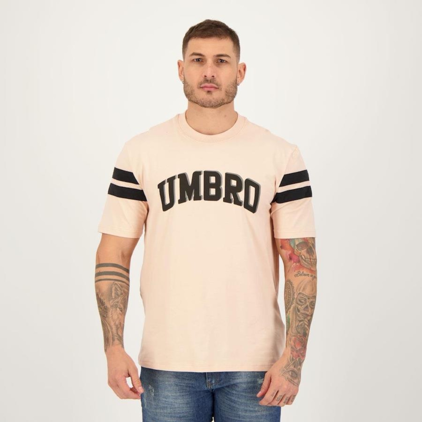 Camiseta Umbro College Concept - Masculina - Foto 1