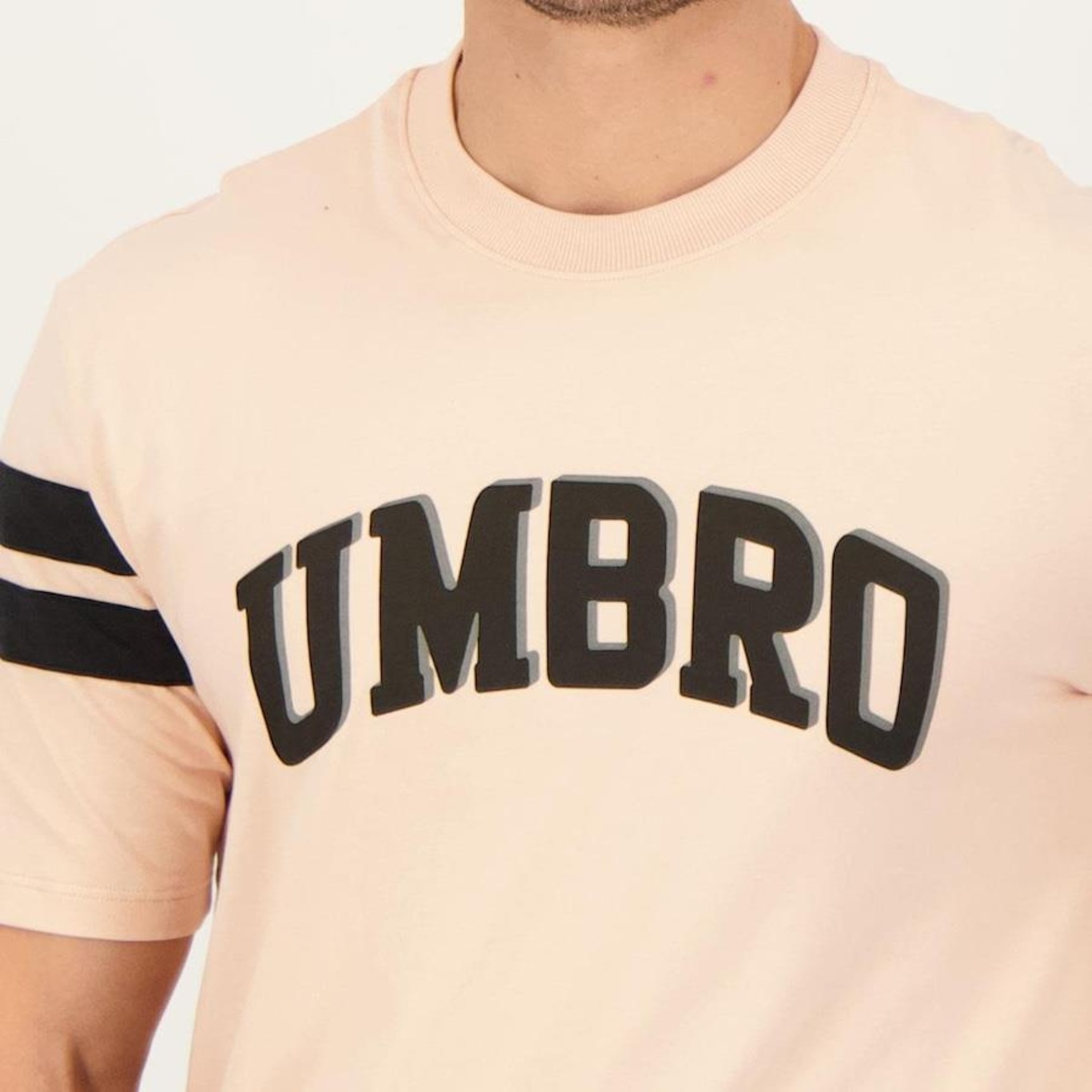 Camiseta Umbro College Concept - Masculina - Foto 4