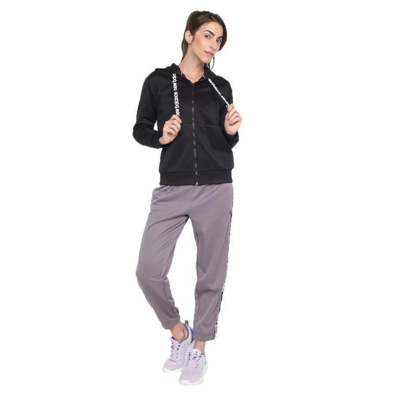 Jaqueta com Capuz New Balance Relentless Perf - Feminina - Foto 6