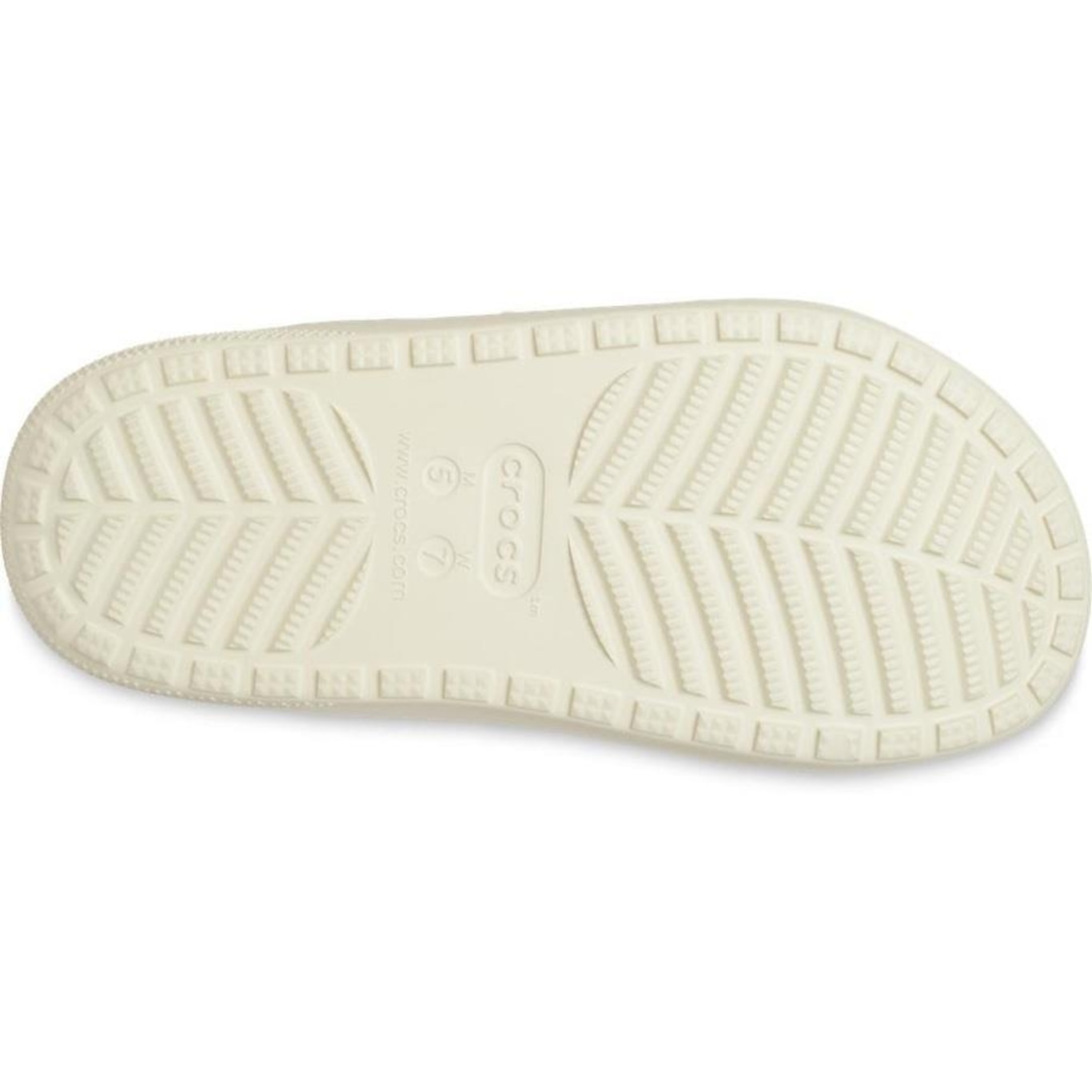 Sandália Crocs Classic Cozzzy Sandal - Unissex - Foto 6