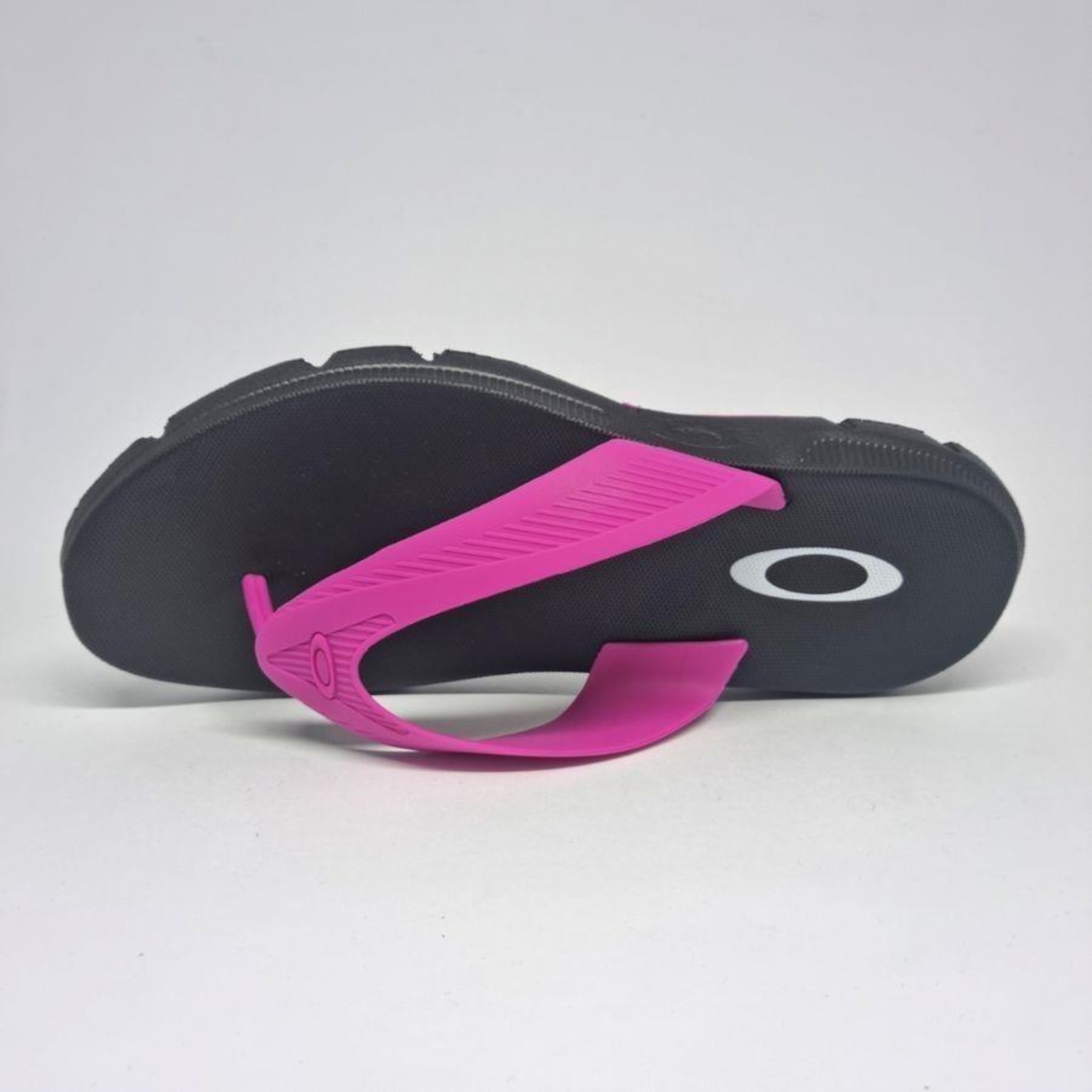 Chinelo Oakley Banks Black Pink - Unissex - Foto 1