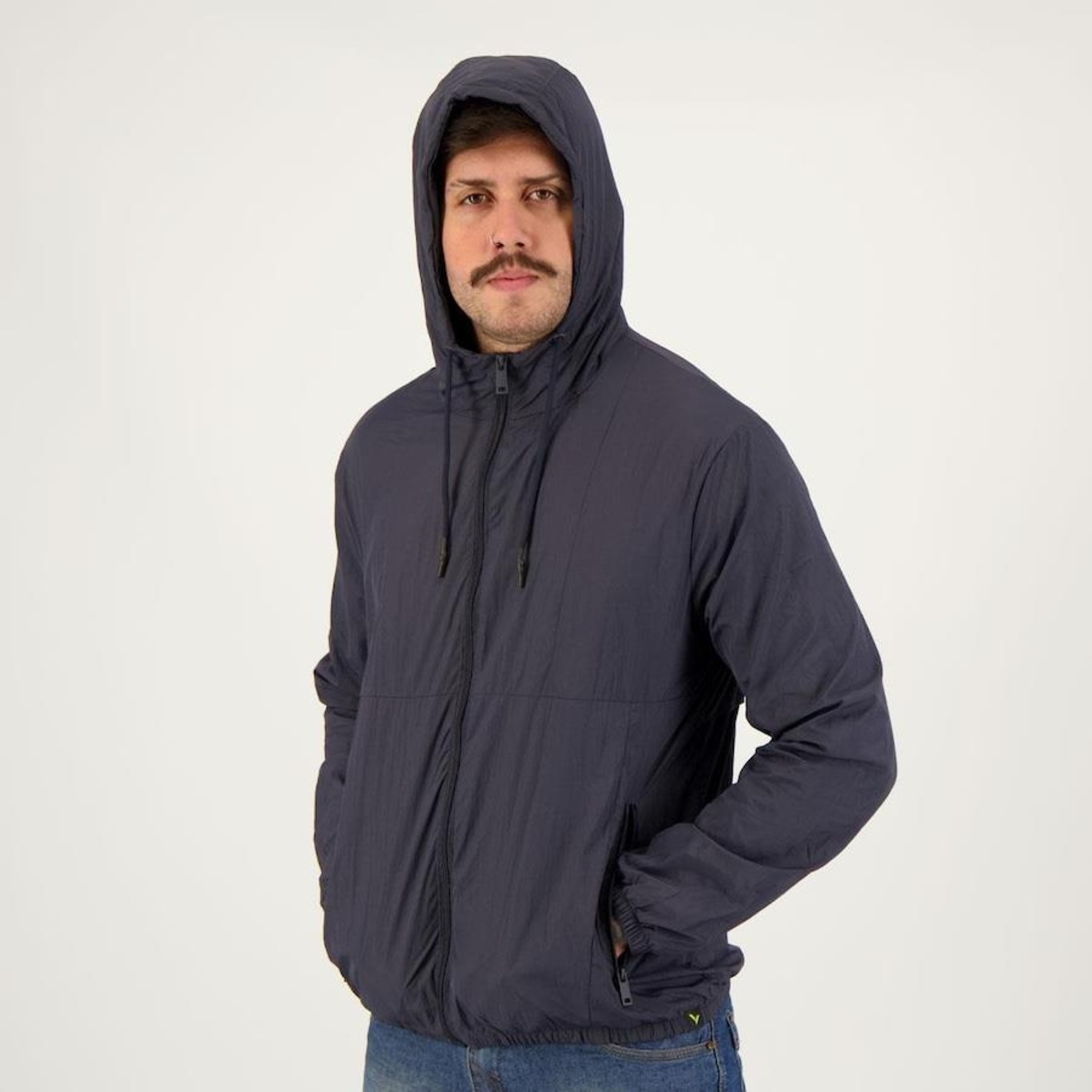 Jaqueta Corta Vento com Capuz Veztro Anorak - Masculina - Foto 2