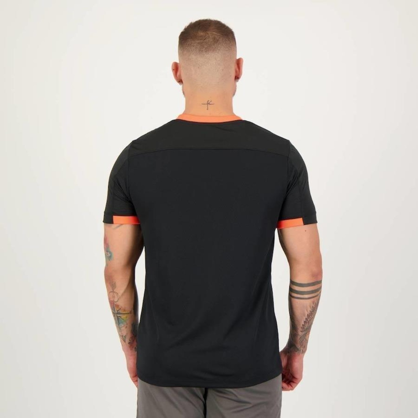 Camiseta Umbro Drop - Masculina - Foto 3