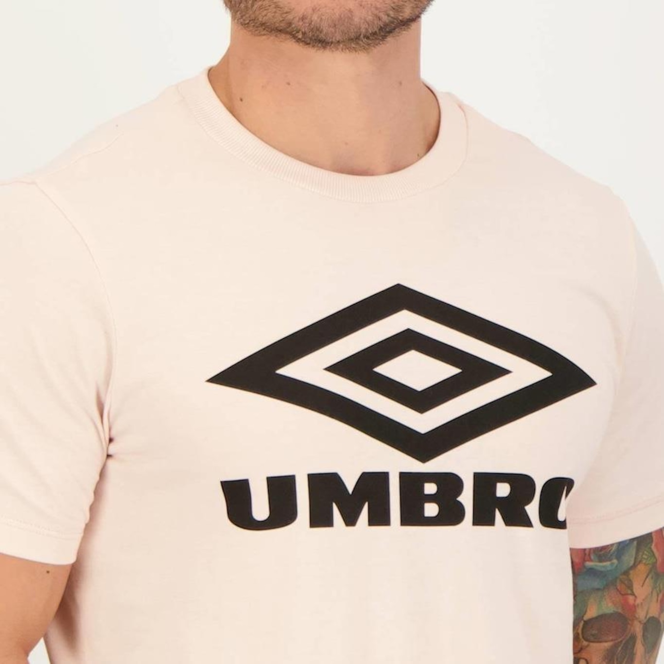 Camiseta Umbro Large Logo Duo - Masculina - Foto 4