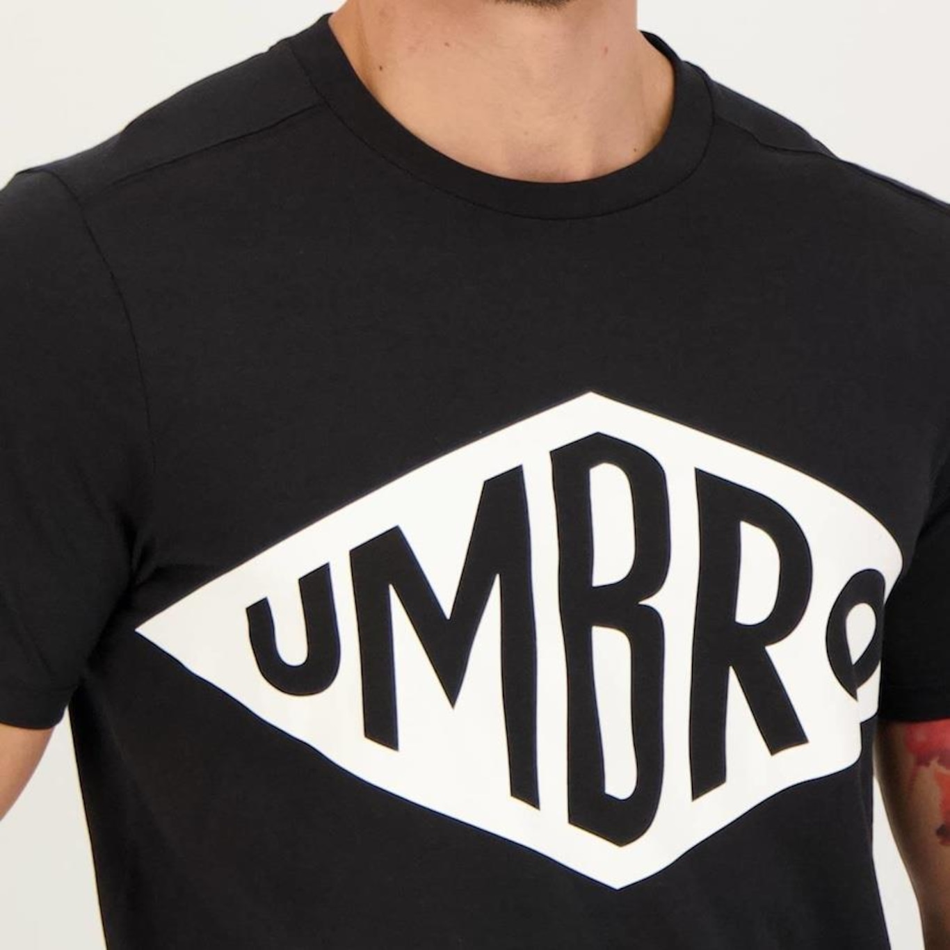 Camiseta Umbro Heritage - Masculina - Foto 4