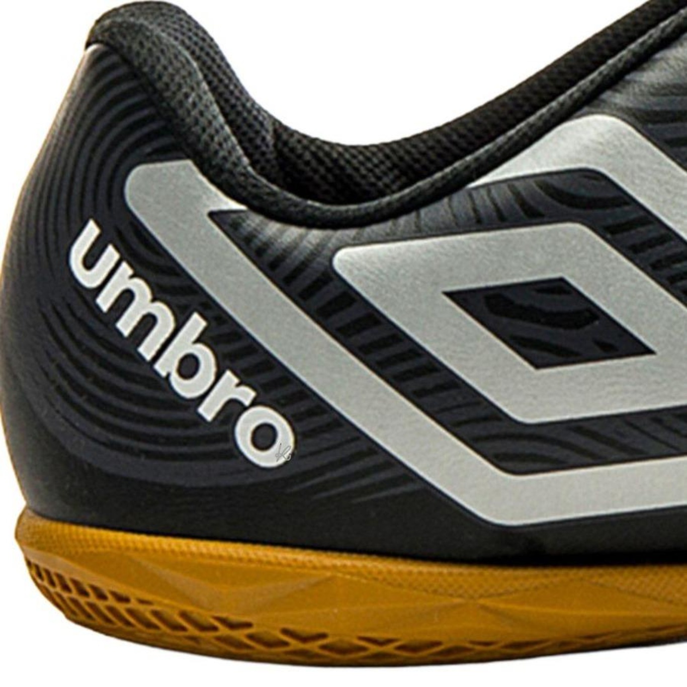 Chuteira Futsal Umbro Orbit + Par de Meias - Adulto - Foto 4