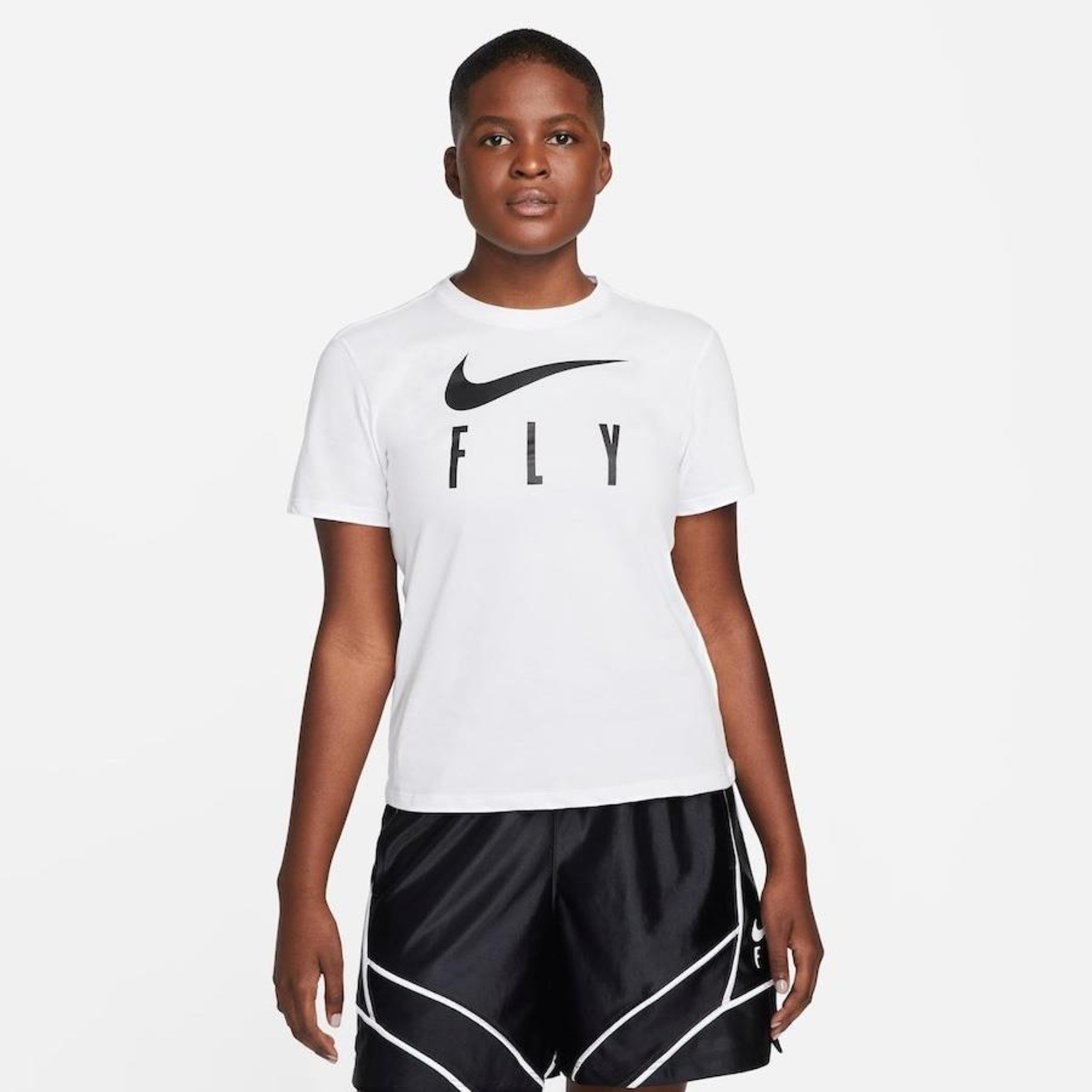 Camiseta Nike Dri-FIT Swoosh Fly Feminina - Preto