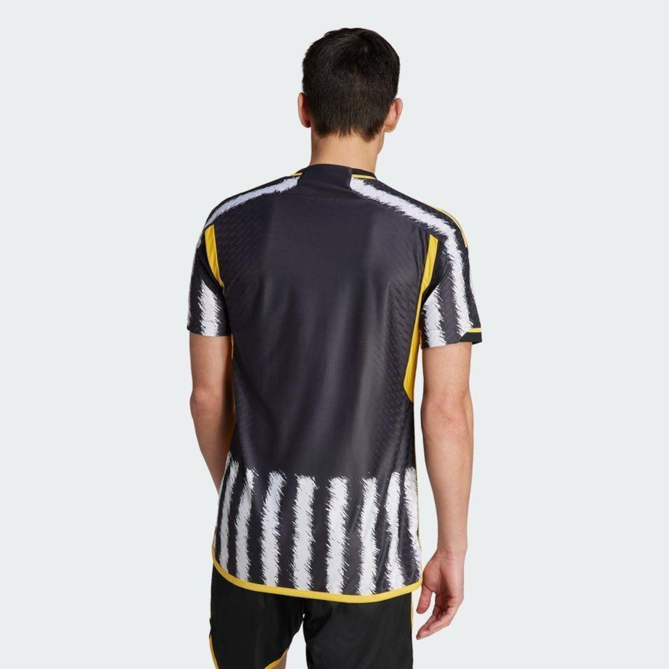 Camisa 1 da Juventus Authentic 23/24 adidas - Masculina - Foto 1