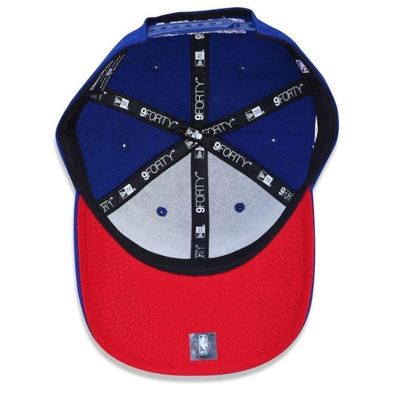 Boné Aba Curva New Era 9Forty Detroit Pistons Primary - Snapback - Adulto - Foto 4