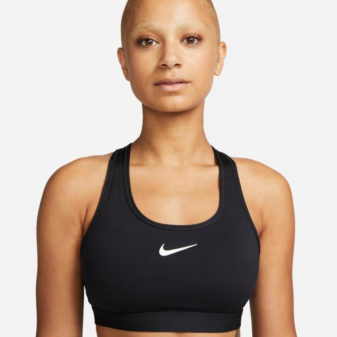 Top Fitness Nike Swoosh - Feminino - Foto 3