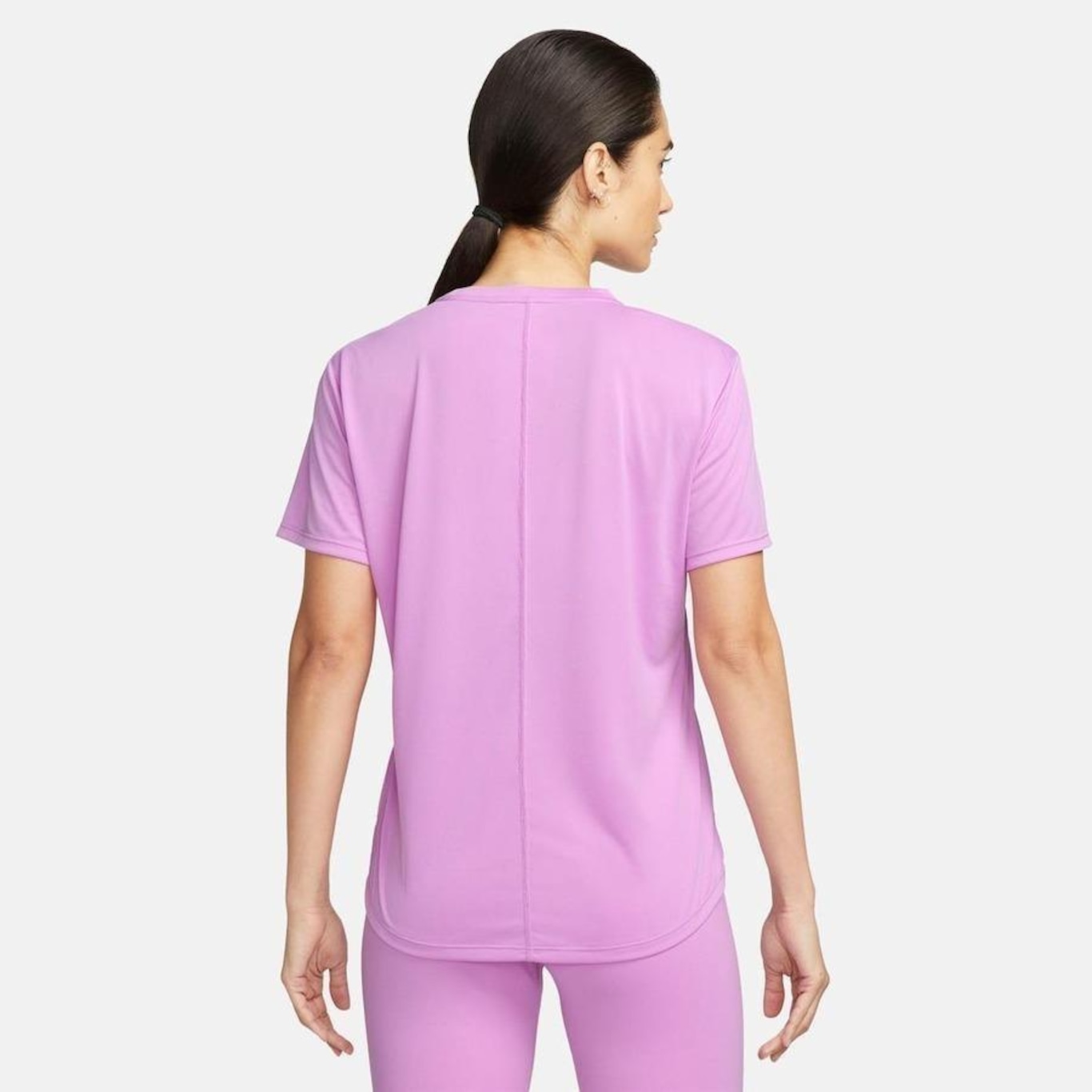 Camiseta Nike Dri-Fit One - Feminina em Promoção