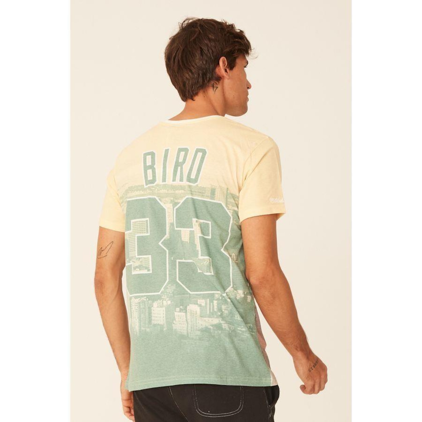 Camiseta Mitchell & Ness Estampada City Pride Boston Celtics Larry Bird - Masculina - Foto 4