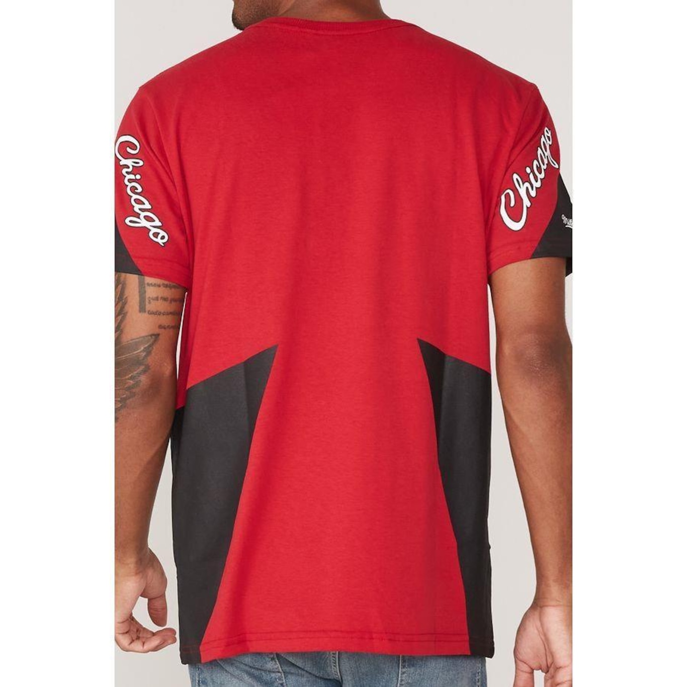 Camiseta Mitchell & Ness Estampada Chicago Bulls - Masculina - Foto 2