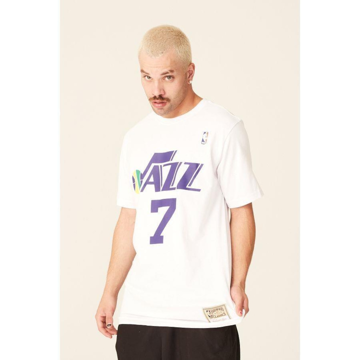 Camiseta Mitchell & Ness Especial Utah Jazz Pistol - Masculina - Foto 1