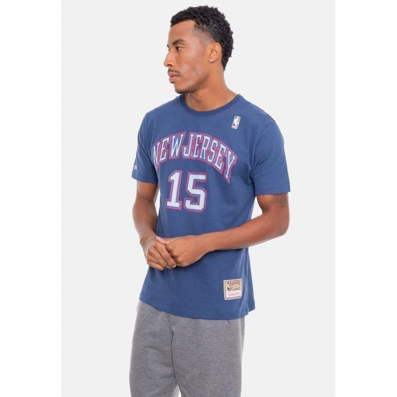 Camiseta Mitchell & Ness Name And Number Vince Carter - Masculina - Foto 2