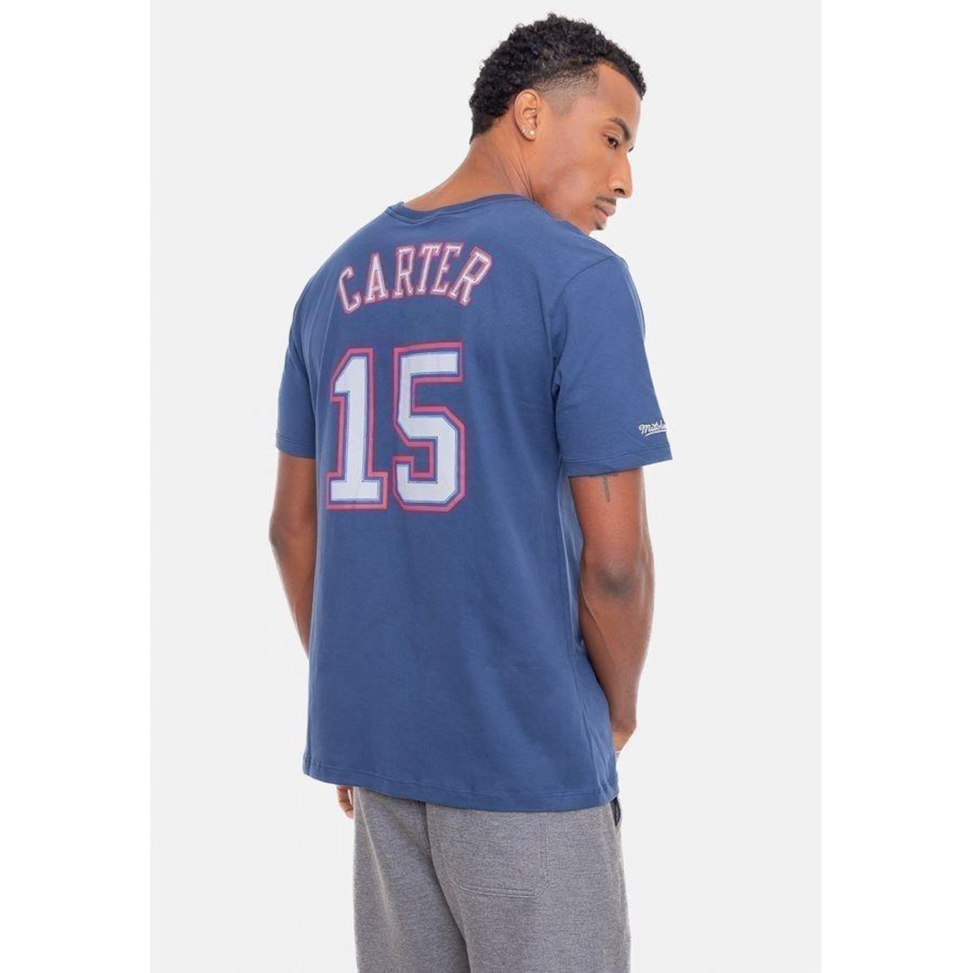 Camiseta Mitchell & Ness Name And Number Vince Carter - Masculina - Foto 3