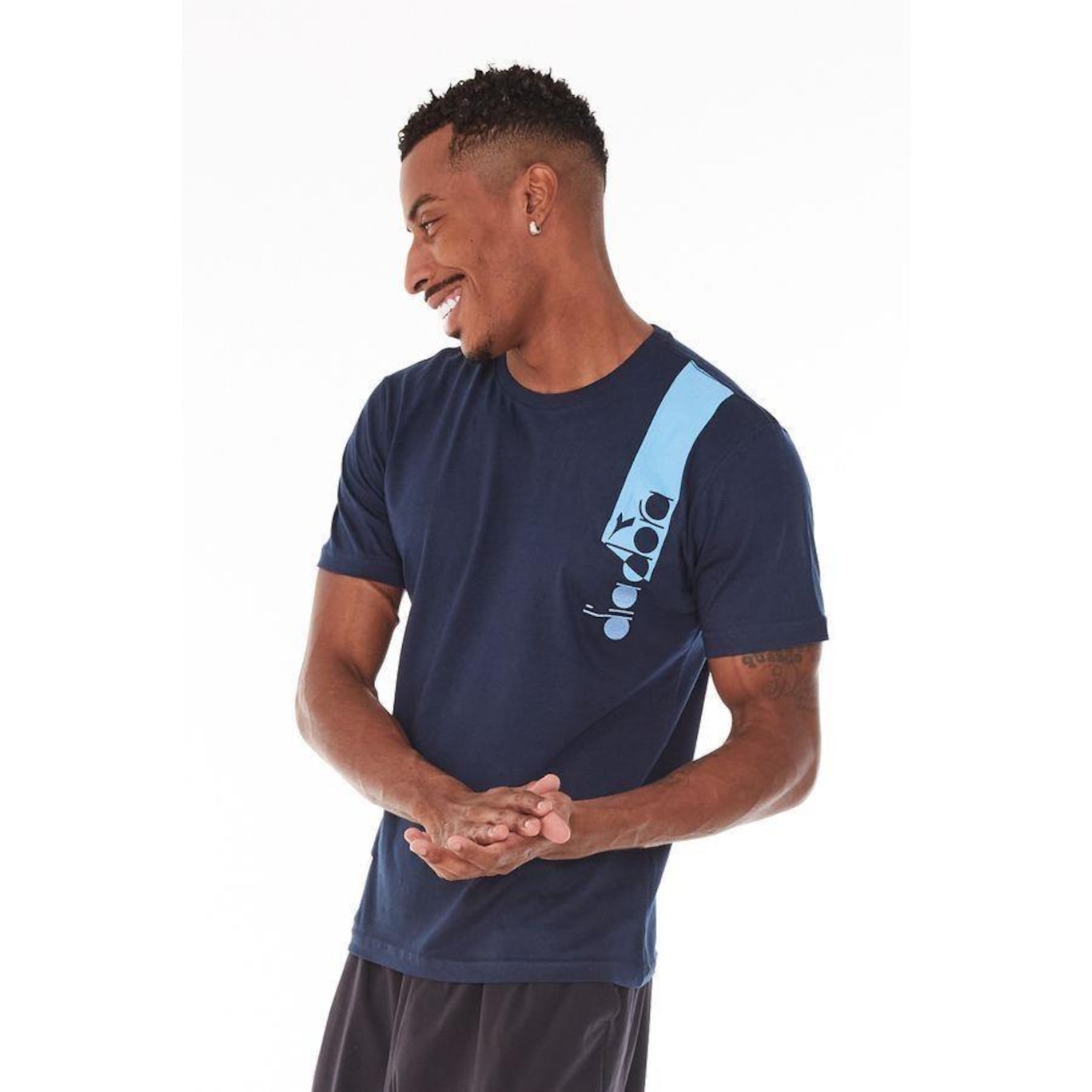 Camiseta Diadora Ricamo - Masculina - Foto 3