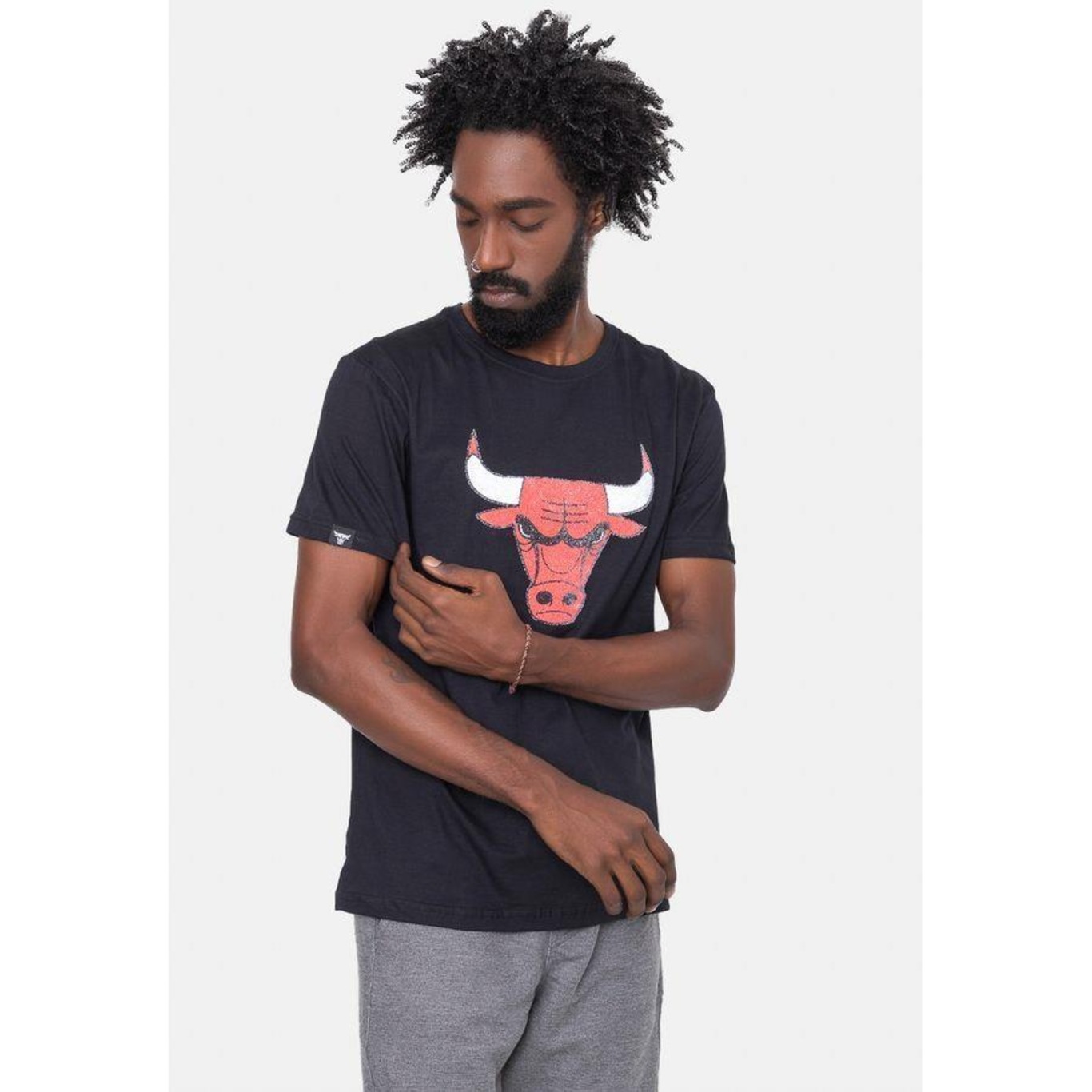 Camiseta NBA Logo Esferas Chicago Bulls - Masculina - Foto 1