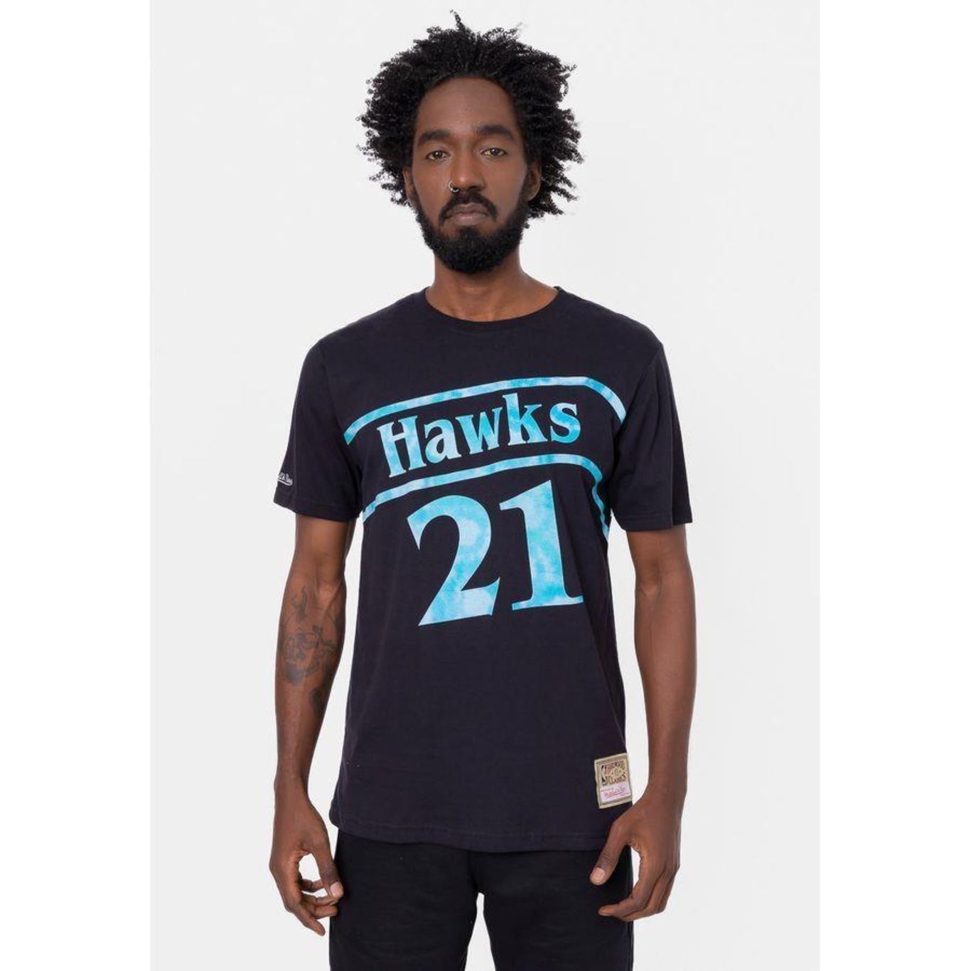 Camiseta Mitchell & Ness Tie Dye Black Atlanta Hawks - Masculina - Foto 2