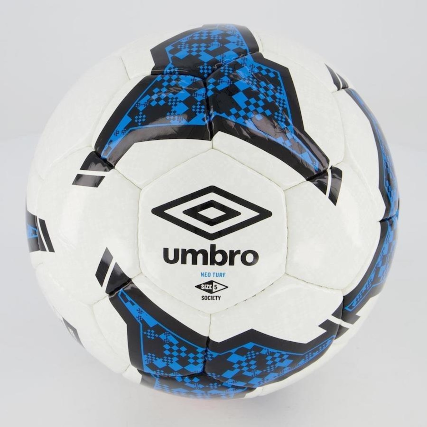 Bola de Society Umbro Neo Turf Latex - Foto 1