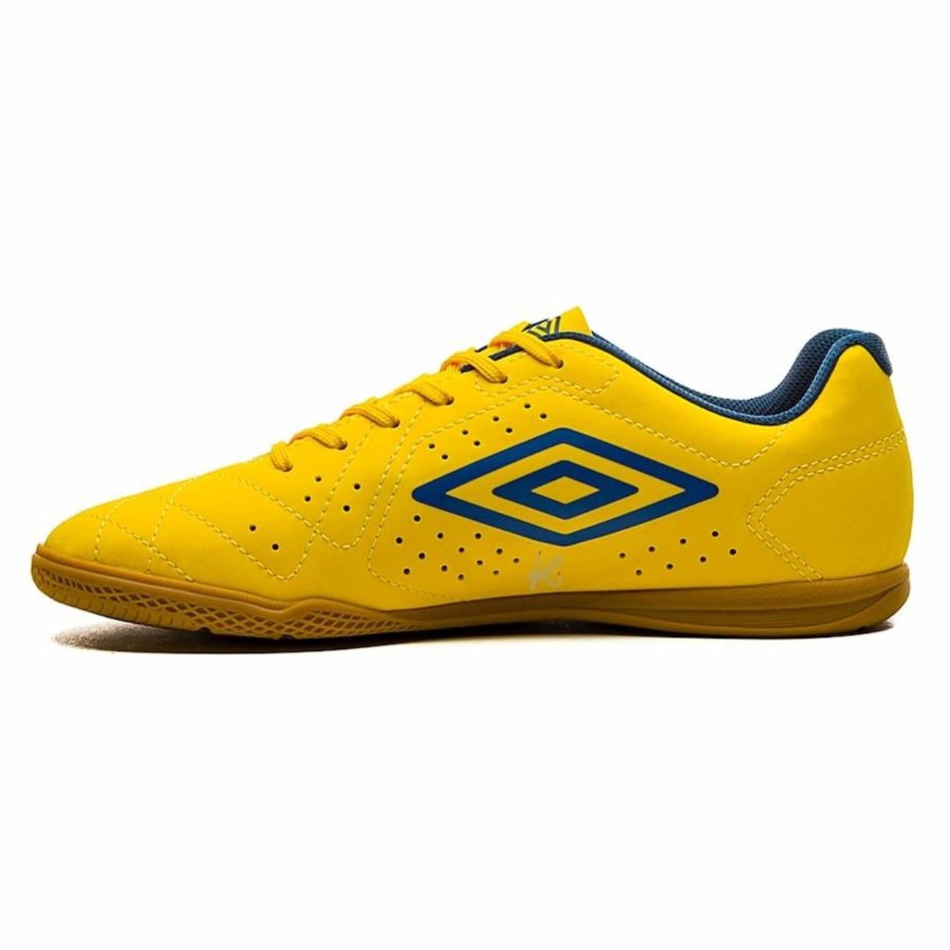 Kit Chuteira Futsal Umbro Neo Striker + Meias - Adulto - Foto 6