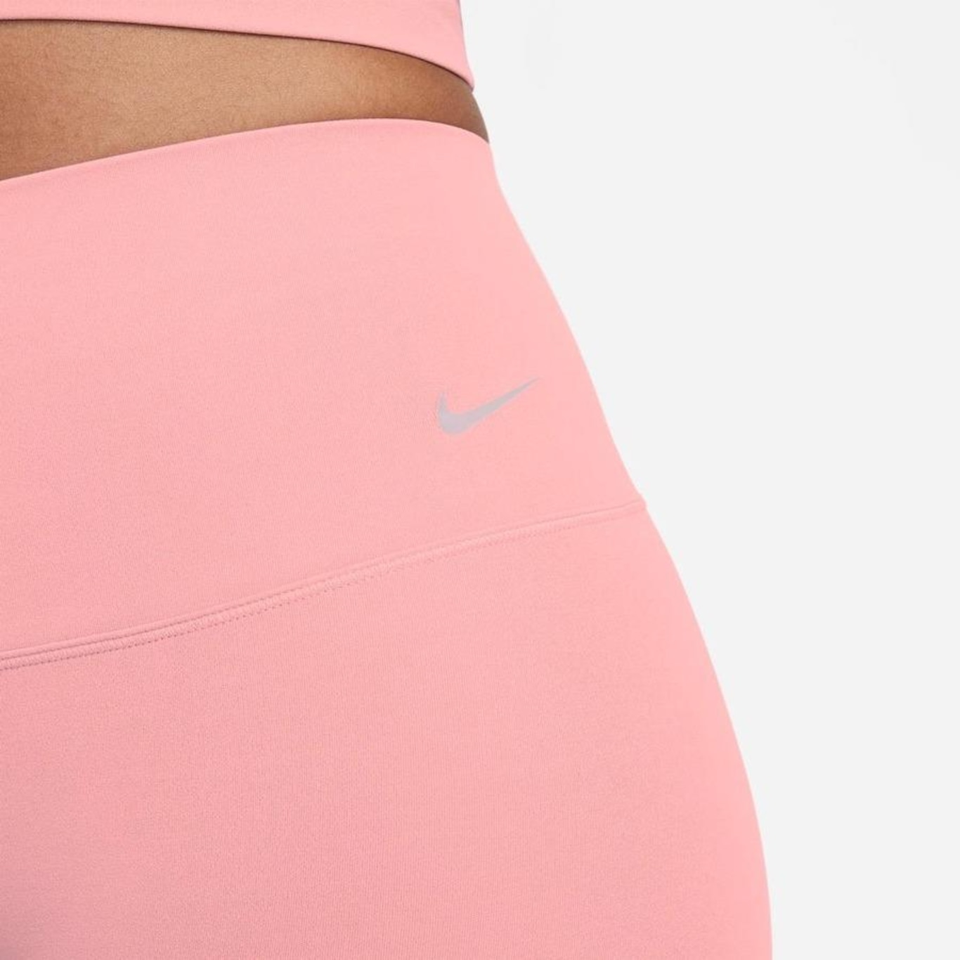 Shorts Nike Zenvy - Feminino - Foto 5