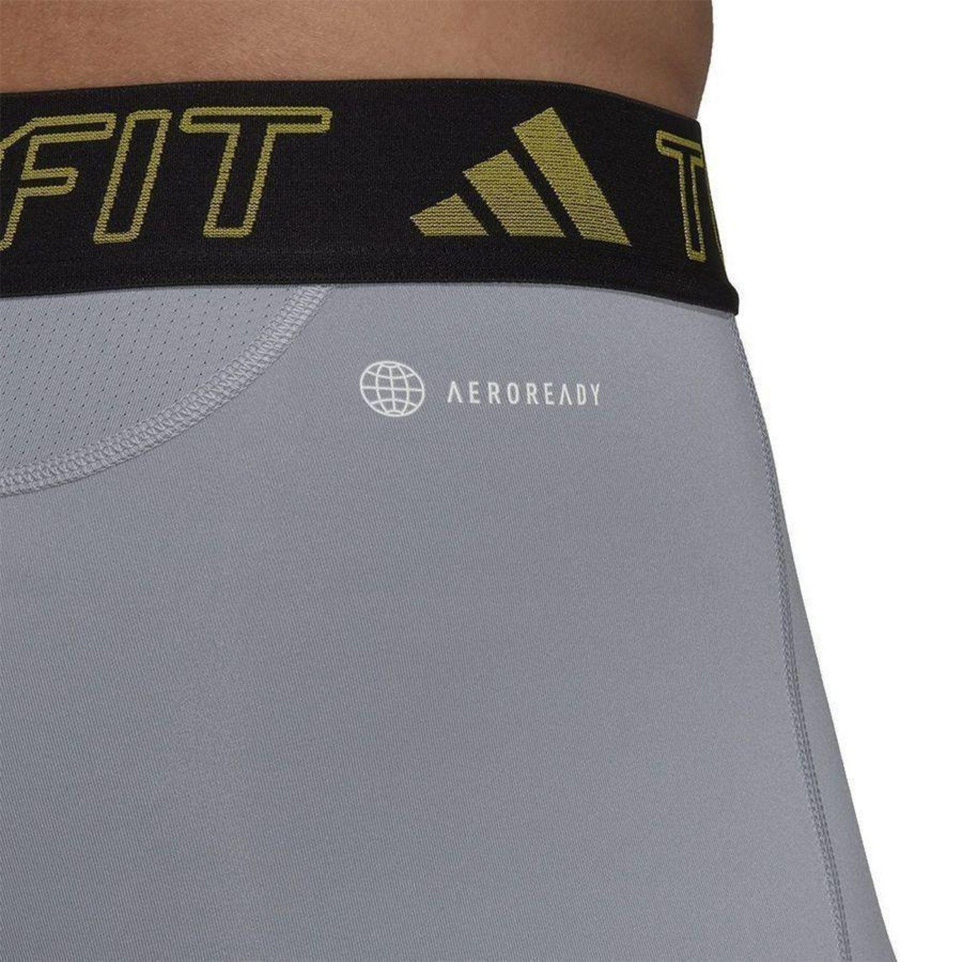 Shorts adidas Techfit - Masculino - Foto 3