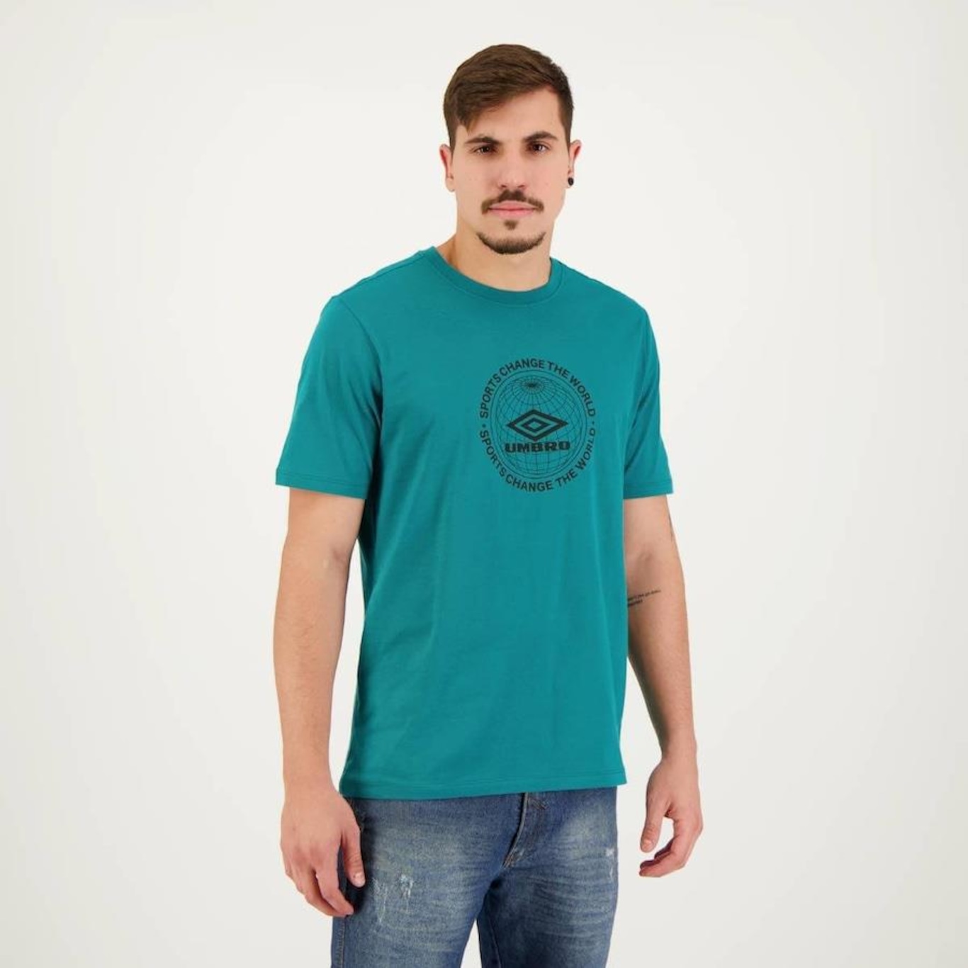 Camiseta Umbro Change The World - Masculina - Foto 4