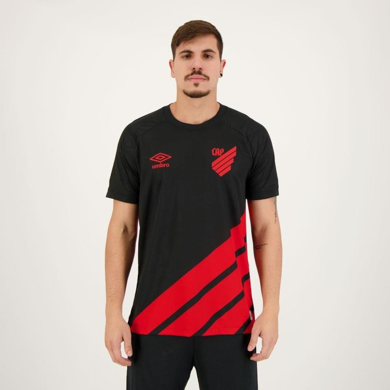 Camisa do Athletico Paranaense Iii 2023 Vitor Roque 9 Umbro - Masculina - Foto 3