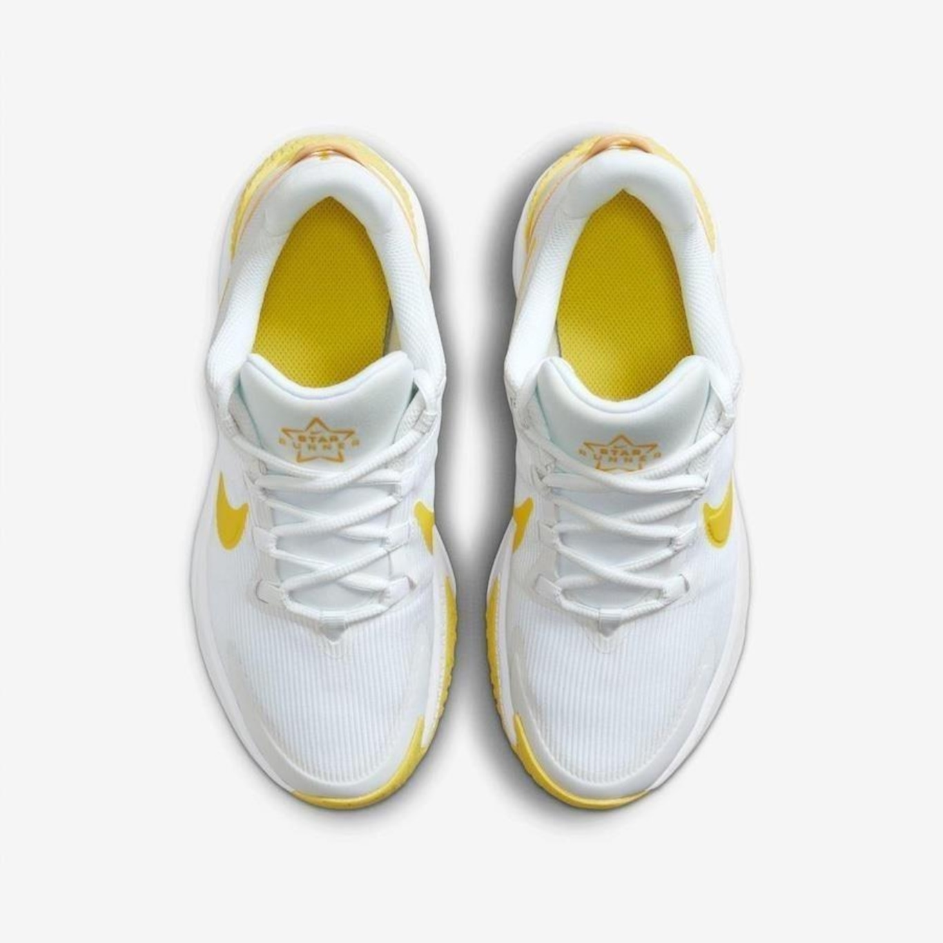 Nike star sales runner gold