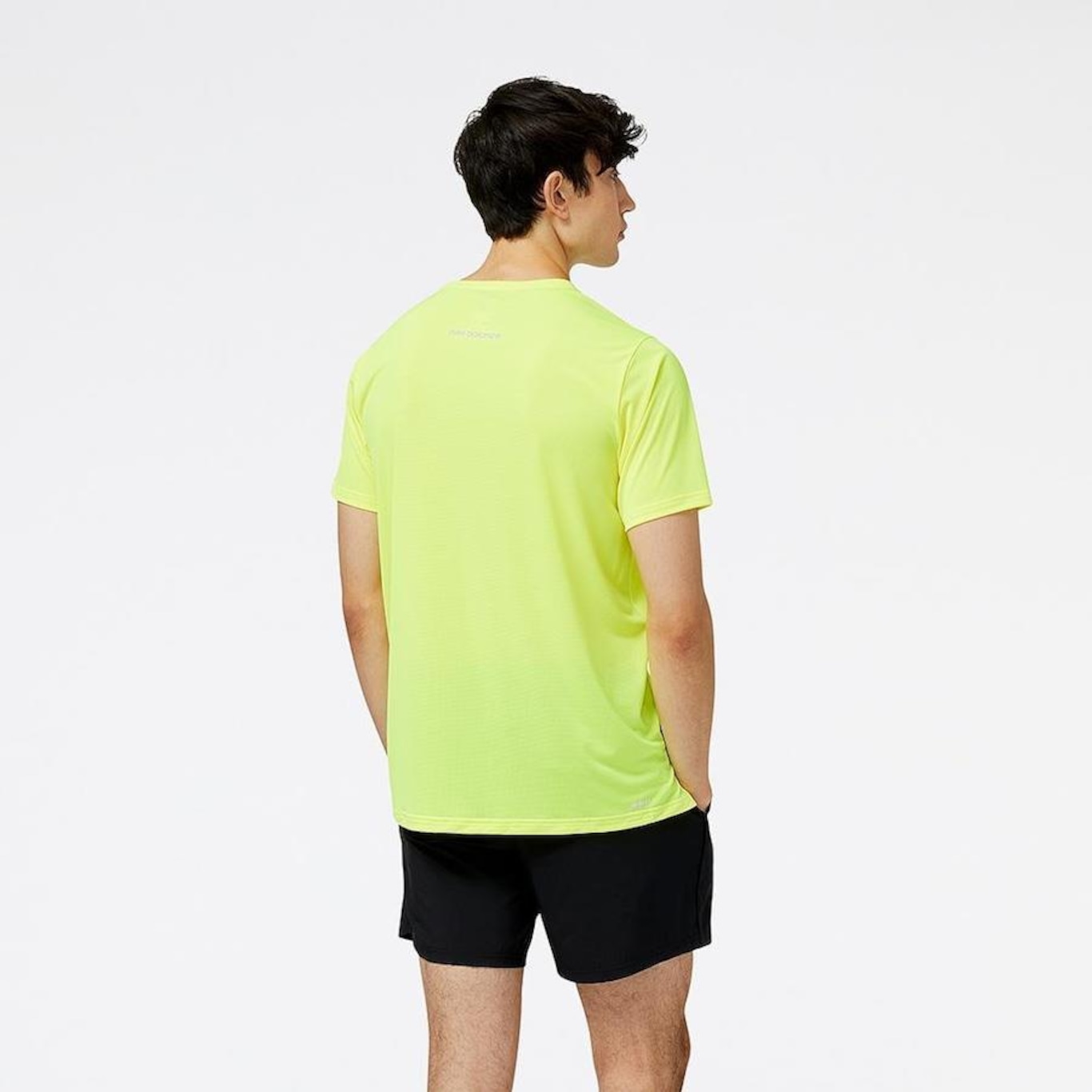 Camiseta New Balance Accelerate - Masculina - Foto 4