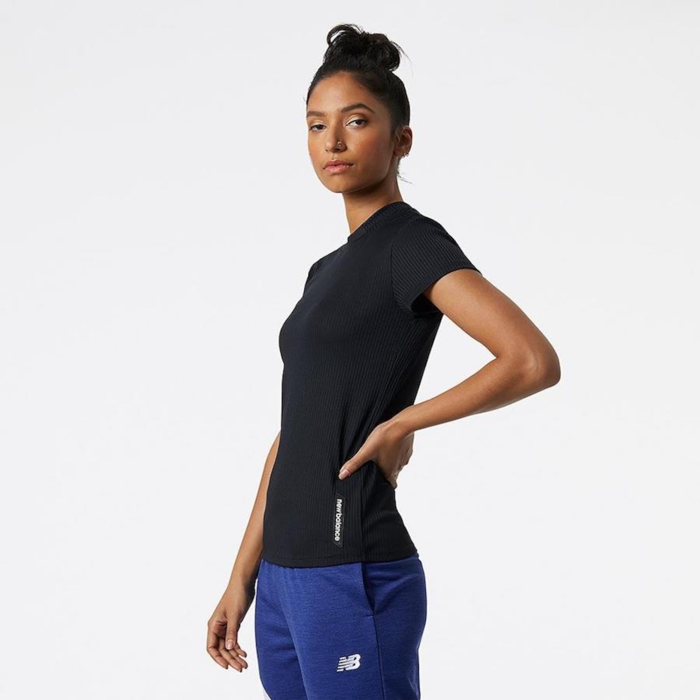 Camiseta New Balance Achiever - Feminina - Foto 3