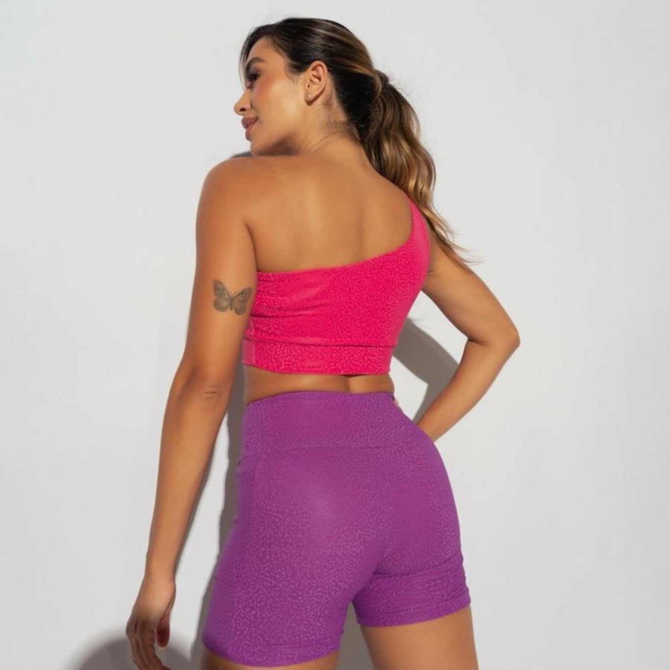 Top Fitness com Bojo Honey Be Assimétrico Skin Tp1573 - Feminino - Foto 5