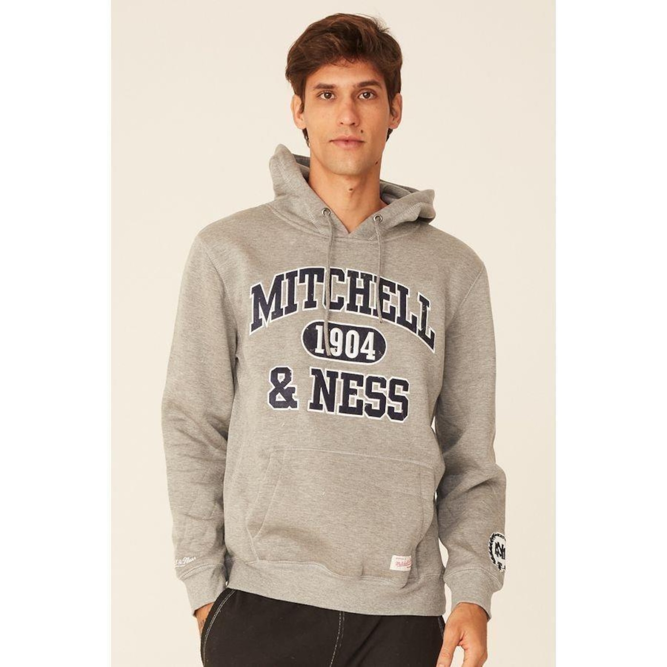 Blusão de Moletom Mitchell & Ness Fechado com Capuz Branded - Masculino - Foto 4