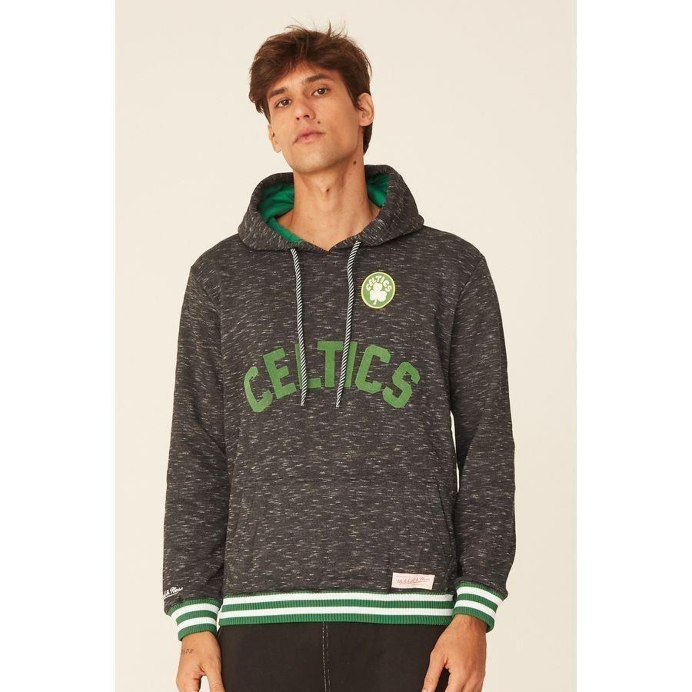 Blusão de Moletom Mitchell & Ness Fechado com Capuz Boston Celtics - Masculino - Foto 4