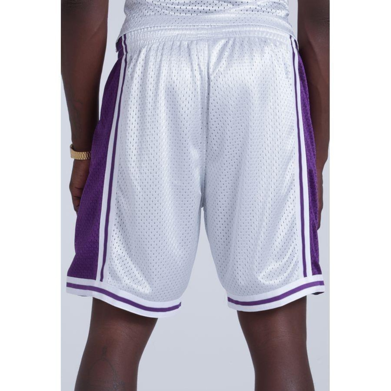 Shorts Mitchell & Ness Swingman Los Angeles Lakers - Masculino - Foto 3