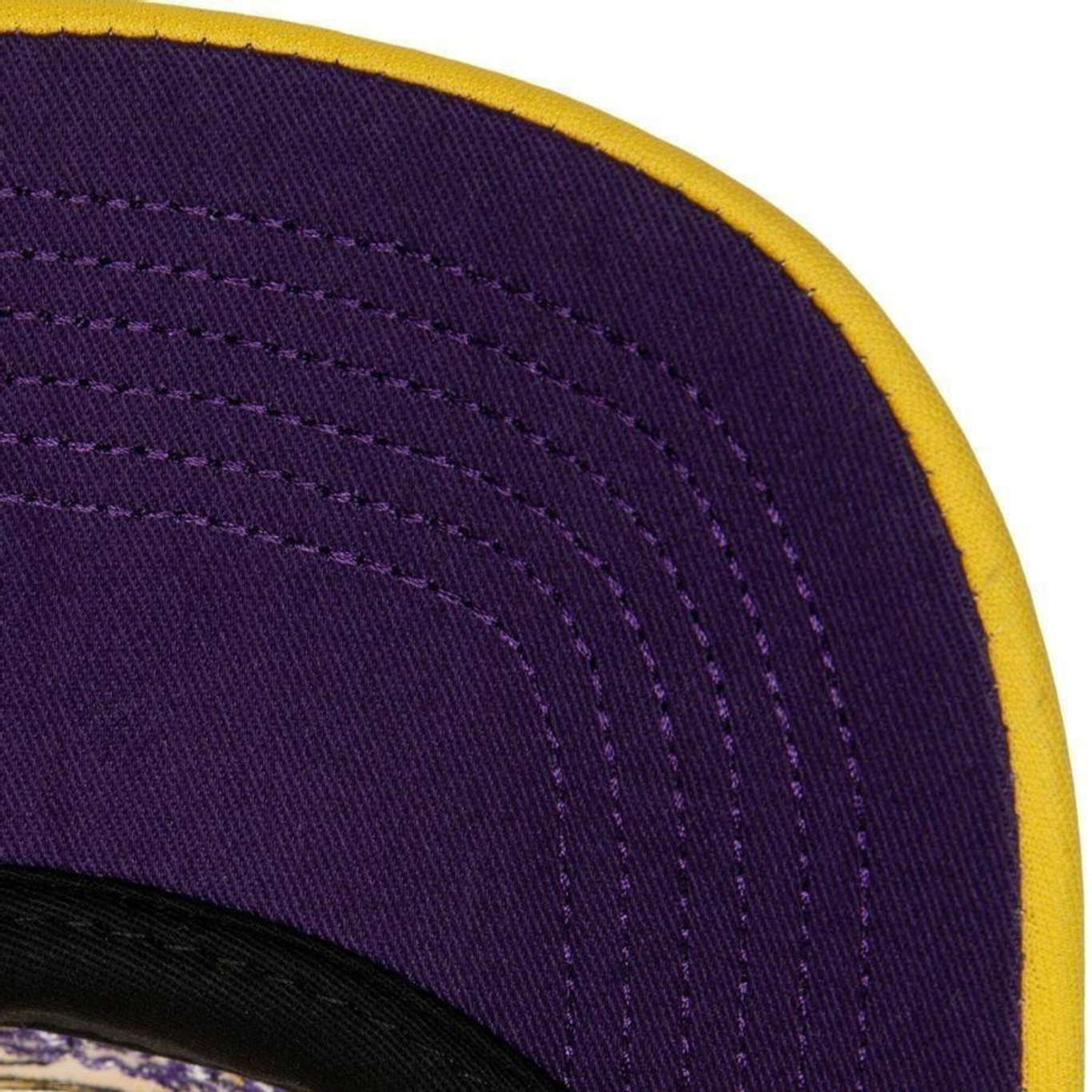 Boné Mitchell & Ness Nba Puff The Magic Los Angeles Lakers - Trucker - Snapback - Adulto - Foto 3