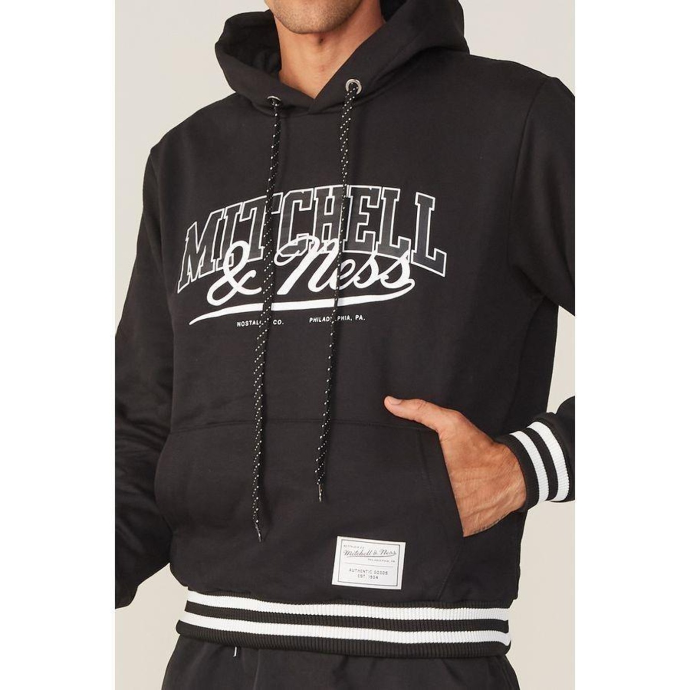 Blusão de Moletom Mitchell & Ness Fechado com Capuz Branded - Masculino - Foto 3