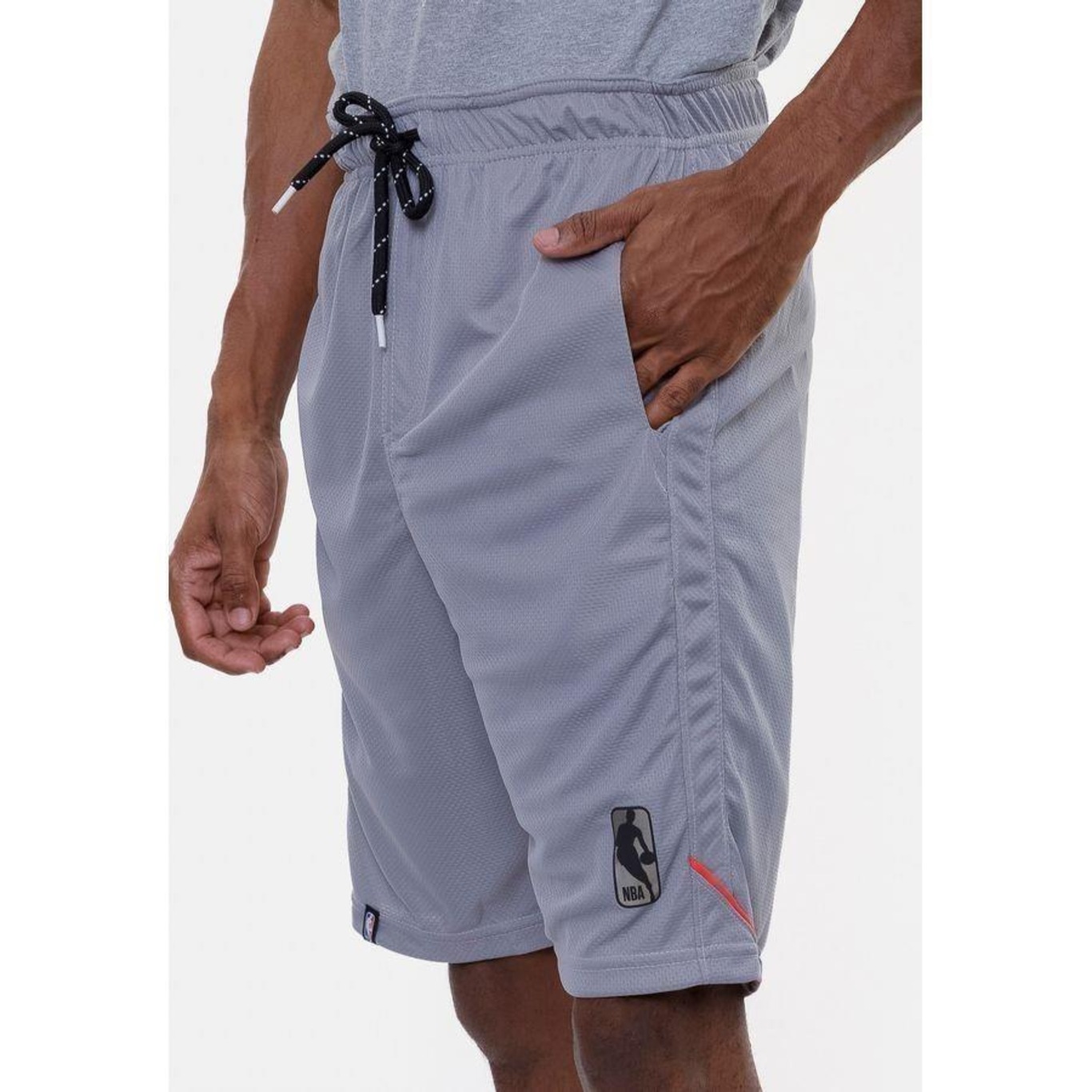 Bermuda Nba Sintética Silver Logo - Masculina - Foto 4