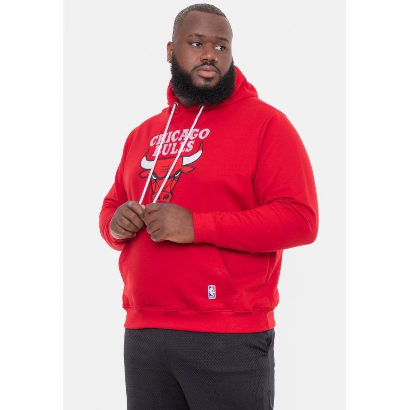 Blusão de Moletom com Capuz NBA Plus Size Com Feltro Logo Chicago Bulls Vermelho - Masculina - Foto 2