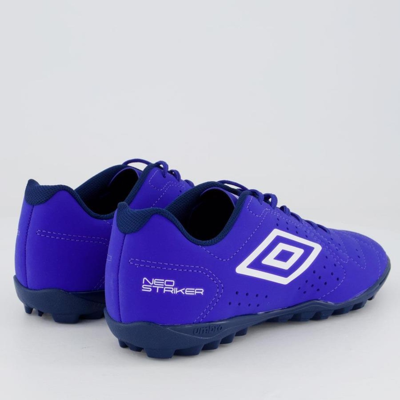 Chuteira Society Umbro Neo Striker - Adulto - Foto 2