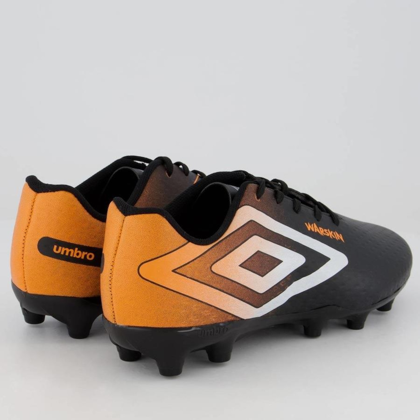 Chuteira Campo Umbro Warskin - Adulto - Foto 2