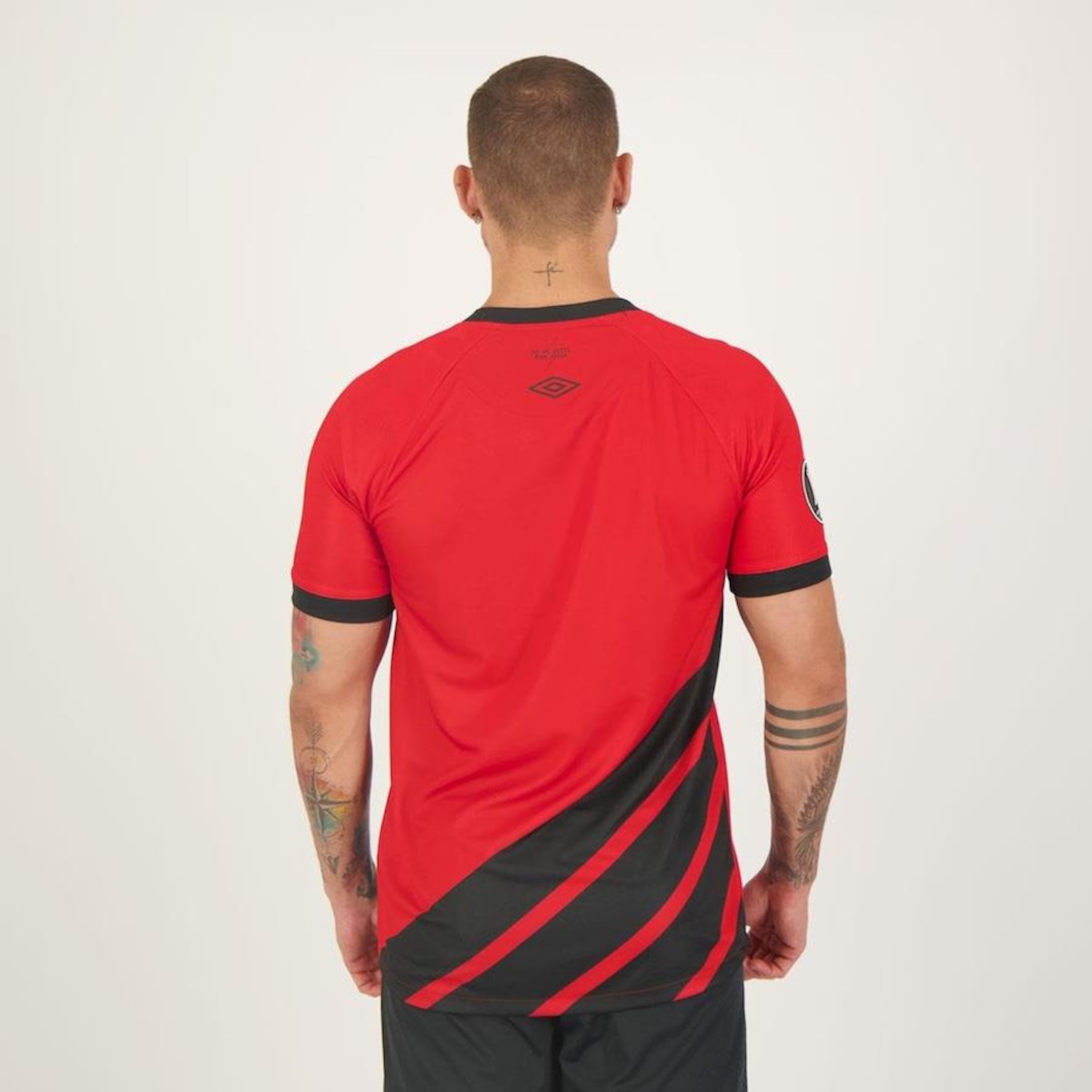 Camisa do Athletico-PR I 2023 Libertadores Umbro - Masculina - Foto 2