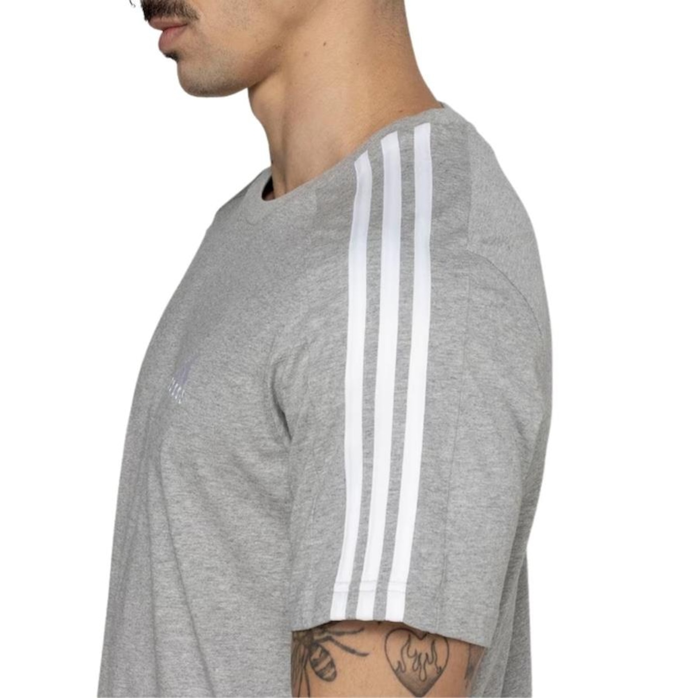 Camiseta adidas 3 Stripes - Masculina - Foto 2